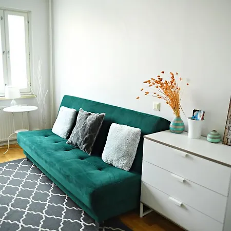 Apartment Scandinavian Modern 34 1br Center In Kamppi Tyoemiehenkatu