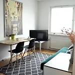 Scandinavian Modern 1br Center Kamppi 34 *