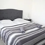 Apartment Scandinavian Modern 1br Center Kamppi 34 Helsinki